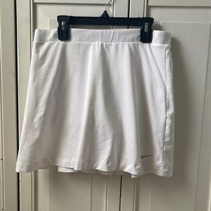 Girls Nike Dri-Fit ruffle white skirt size L